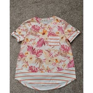 All In Love Top Shirt Women's Small Multicolor Floral Short Sleeve Pullover NWOT